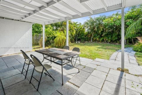 Casa en alquiler en Fort Lauderdale, Florida, 3 dormitorios, 116.31 m2 № 1856868 - foto 22