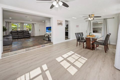 Casa en alquiler en Fort Lauderdale, Florida, 3 dormitorios, 116.31 m2 № 1856868 - foto 9