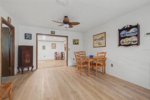 Villa ou maison à vendre à Wesley Chapel, Floride: 3 chambres, 141.4 m2 № 2359387 - photo 13