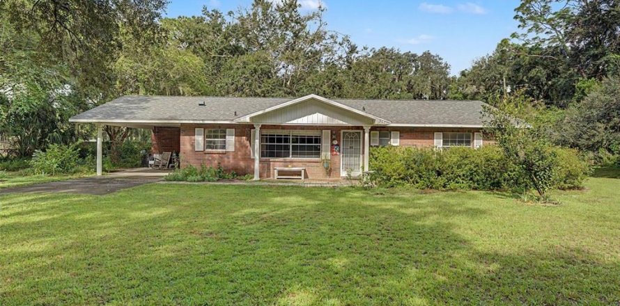 Villa ou maison à Wesley Chapel, Floride 3 chambres, 141.4 m2 № 2359387