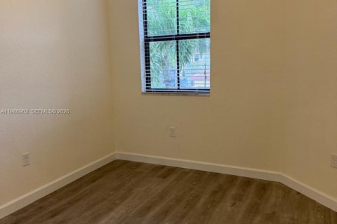 Снять в аренду виллу или дом в Хомстед, Флорида 3 спальни, 151.62м2, № 2044991 - фото 28