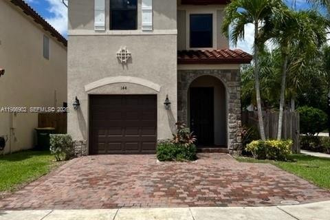 Дом в Хомстед, Флорида 3 спальни, 151.62м2 № 2044991