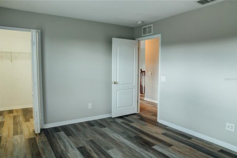 House in Tampa, Florida 5 bedrooms, 338.35 sq.m. № 1885556 - photo 28