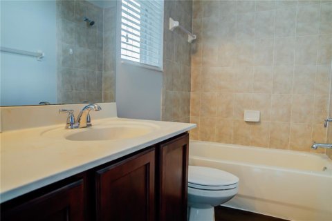 Villa ou maison à louer à Tampa, Floride: 5 chambres, 338.35 m2 № 1885556 - photo 8