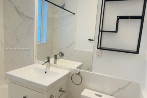 Appartement à louer à Miami Beach, Floride: 1 chambre, 83.61 m2 № 1995042 - photo 12
