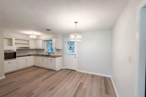 Villa ou maison à vendre à Ocala, Floride: 3 chambres, 105.17 m2 № 2148358 - photo 2