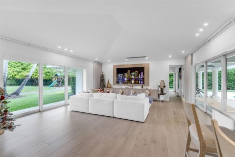 House in Homestead, Florida 4 bedrooms, 255.57 sq.m. № 1990839 - photo 3