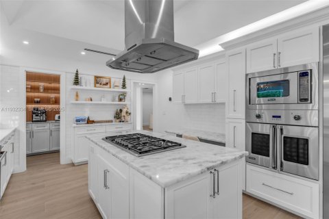 House in Homestead, Florida 4 bedrooms, 255.57 sq.m. № 1990839 - photo 2