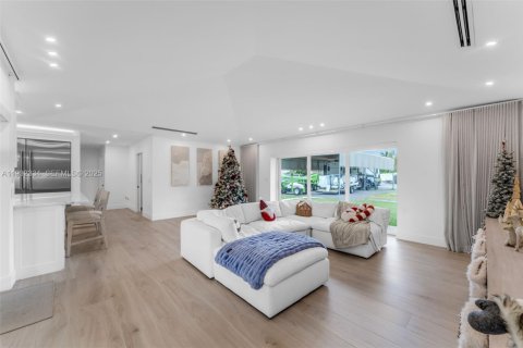 House in Homestead, Florida 4 bedrooms, 255.57 sq.m. № 1990839 - photo 13