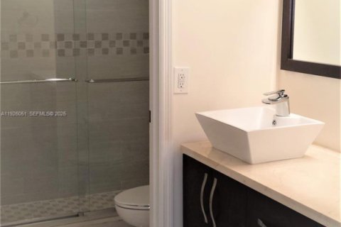 Condo in Aventura, Florida, 2 bedrooms  № 1984528 - photo 21