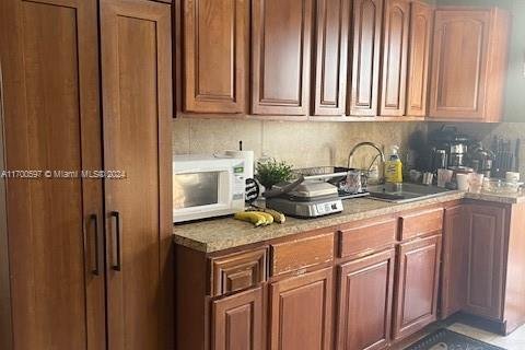 Купить виллу или дом в Майами, Флорида 3 спальни, 134.8м2, № 1970124 - фото 7