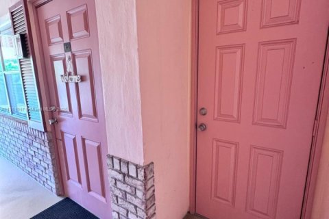 Condo in Fort Lauderdale, Florida, 1 bedroom  № 1967647 - photo 11