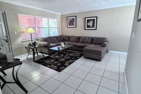 Condo in Fort Lauderdale, Florida, 1 bedroom  № 1967647 - photo 3