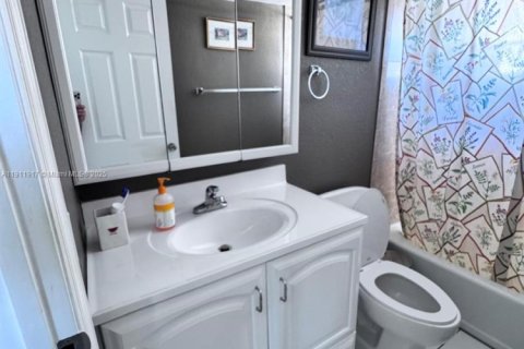 Condo in Fort Lauderdale, Florida, 1 bedroom  № 1967647 - photo 9