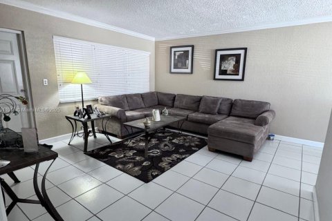 Condo in Fort Lauderdale, Florida, 1 bedroom  № 1967647