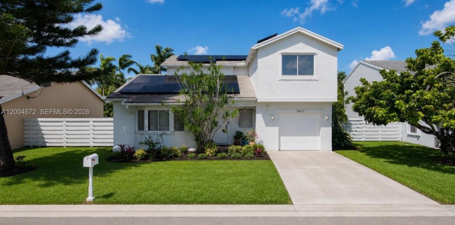 Casa en Miami, Florida 3 dormitorios, 166.85 m2 № 2168617