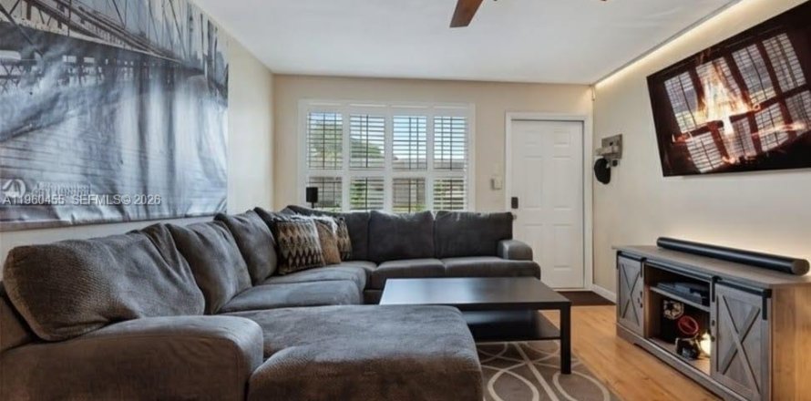 Townhouse in Davie, Florida 2 bedrooms, 84.73 sq.m. № 2026689