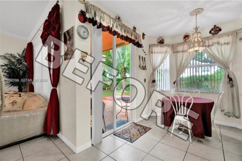 Casa en venta en Miami, Florida, 3 dormitorios, 145.86 m2 № 2007683 - foto 25