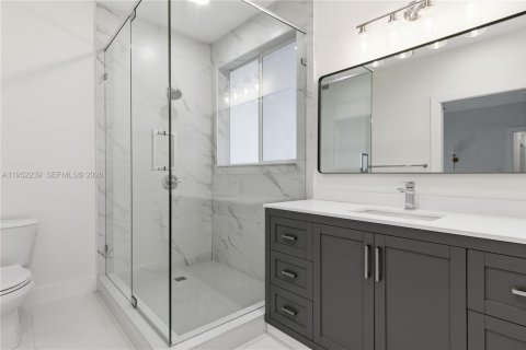 Casa en venta en Miami, Florida, 3 dormitorios, 145.86 m2 № 2007683 - foto 7