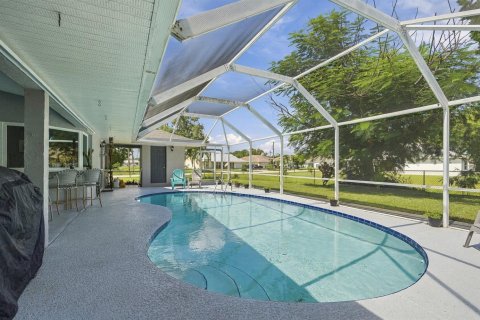 Villa ou maison à vendre à Port St. Lucie, Floride: 4 chambres, 223.99 m2 № 2399723 - photo 28