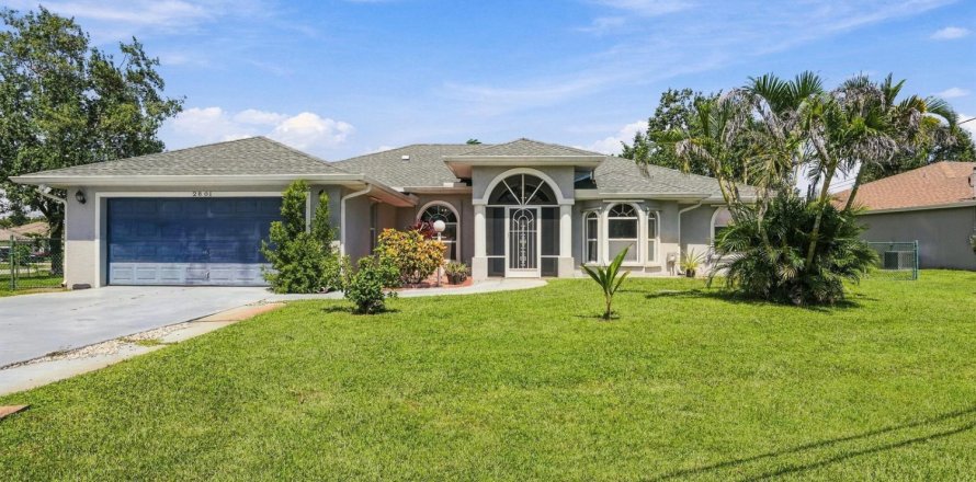 Villa ou maison à Port St. Lucie, Floride 4 chambres, 223.99 m2 № 2399723