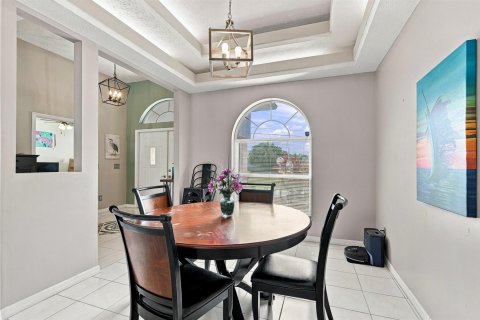 Villa ou maison à vendre à Port St. Lucie, Floride: 4 chambres, 223.99 m2 № 2399723 - photo 13