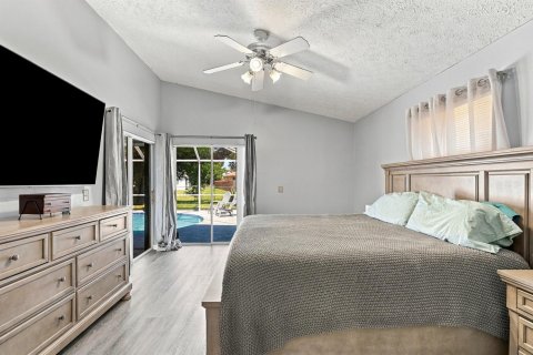 Villa ou maison à vendre à Port St. Lucie, Floride: 4 chambres, 223.99 m2 № 2399723 - photo 14