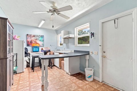 Villa ou maison à vendre à Port St. Lucie, Floride: 4 chambres, 223.99 m2 № 2399723 - photo 22