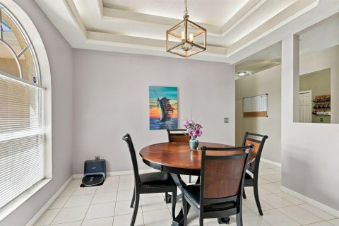 Villa ou maison à vendre à Port St. Lucie, Floride: 4 chambres, 223.99 m2 № 2399723 - photo 12