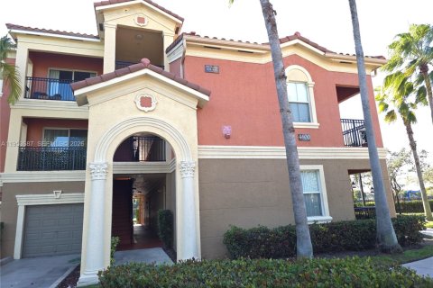 Condominio en Miramar, Florida, 1 dormitorio  № 2007989