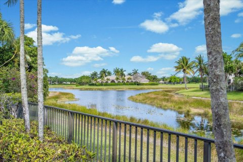 Villa ou maison à louer à Wellington, Floride: 5 chambres, 434.78 m2 № 1207475 - photo 1