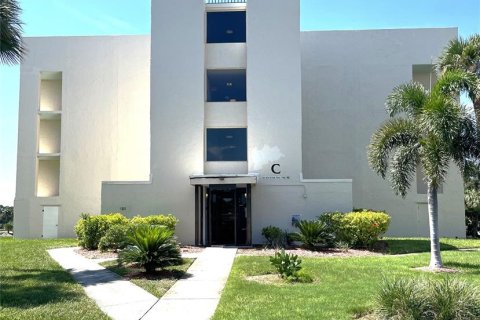 Condo in Bradenton, Florida, 2 bedrooms  № 2305180