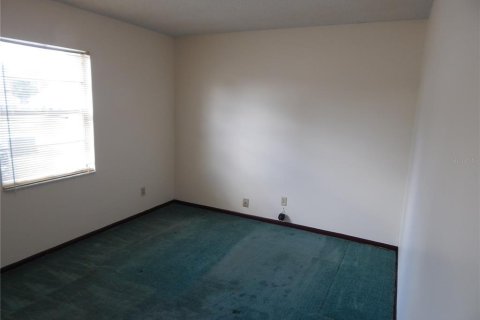 Villa ou maison à vendre à Kissimmee, Floride: 2 chambres, 99.78 m2 № 2221561 - photo 10
