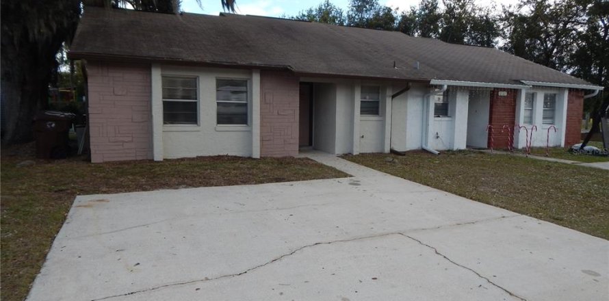 Villa ou maison à Kissimmee, Floride 2 chambres, 99.78 m2 № 2221561