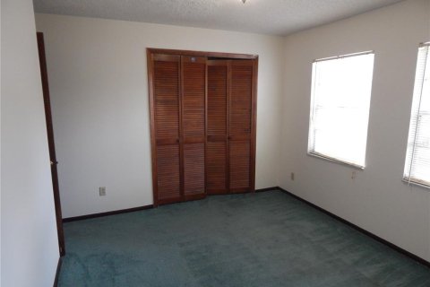 Villa ou maison à vendre à Kissimmee, Floride: 2 chambres, 99.78 m2 № 2221561 - photo 11