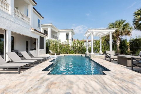 House in Four Corners, Florida 5 bedrooms, 356.47 sq.m. № 1835234 - photo 21