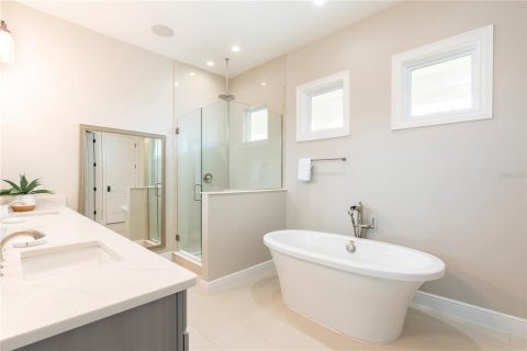 House in Four Corners, Florida 5 bedrooms, 356.47 sq.m. № 1835234 - photo 26