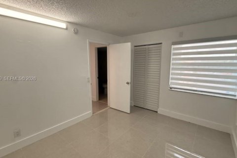 Copropriété à vendre à Miami, Floride: 3 chambres, 103.96 m2 № 2417471 - photo 21