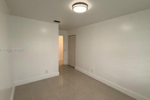 Copropriété à vendre à Miami, Floride: 3 chambres, 103.96 m2 № 2417471 - photo 19
