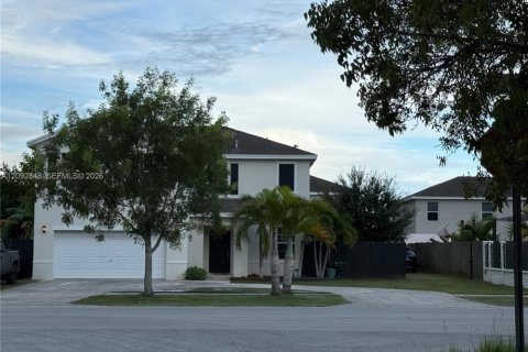 Casa en venta en Homestead, Florida, 4 dormitorios, 212.93 m2 № 2378531 - foto 22