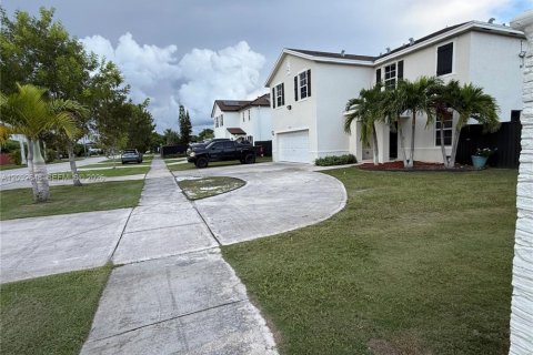 Casa en venta en Homestead, Florida, 4 dormitorios, 212.93 m2 № 2378531 - foto 21