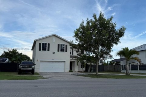 Casa en venta en Homestead, Florida, 4 dormitorios, 212.93 m2 № 2378531 - foto 12