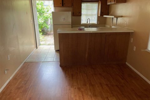 Apartamento en alquiler en Saint Petersburg, Florida, 1 dormitorio, 42.36 m2 № 2156513 - foto 3