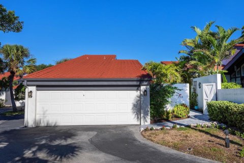 Villa ou maison à vendre à Osprey, Floride: 2 chambres, 146.23 m2 № 2434512 - photo 2