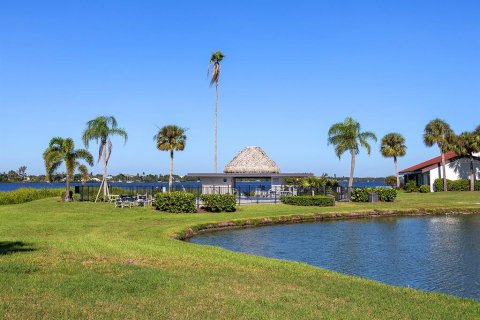 Villa ou maison à vendre à Osprey, Floride: 2 chambres, 146.23 m2 № 2434512 - photo 3
