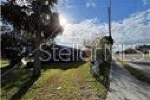 Propiedad comercial en venta en Kissimmee, Florida, 383.97 m2 № 1900781 - foto 5