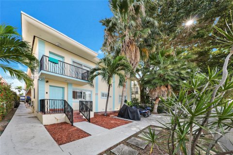 Copropriété à vendre à Miami Beach, Floride: 1 chambre, 69.12 m2 № 1999718 - photo 2