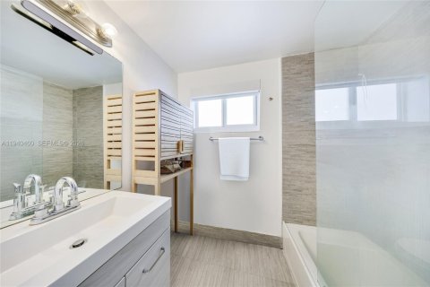 Copropriété à vendre à Miami Beach, Floride: 1 chambre, 69.12 m2 № 1999718 - photo 7