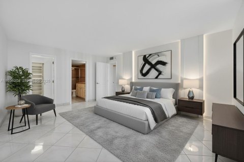 Condo in Hollywood, Florida, 2 bedrooms  № 2023530 - photo 16