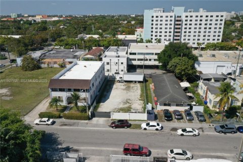 Immobilier commercial à vendre à Miami, Floride № 2051830 - photo 16